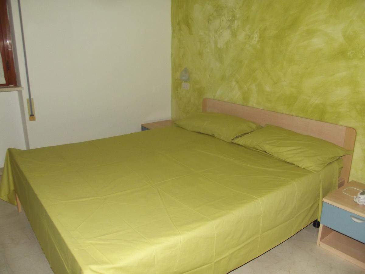 Hotel Sabbia D'Oro Pineto Exterior photo